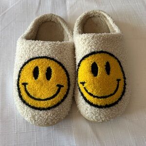 Cozy Cream Slippers with Yellow Smiley Face